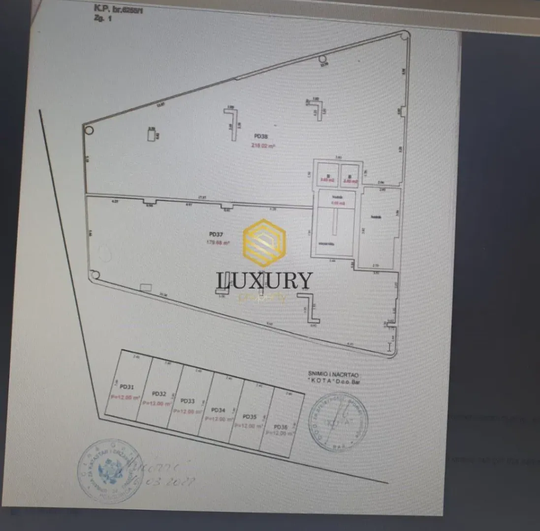 Sale, office space, 180m², Centar, Bar