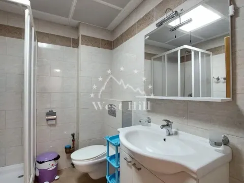 Sale, one bedroom apartment, 54m², Bečići, Budva - image 10