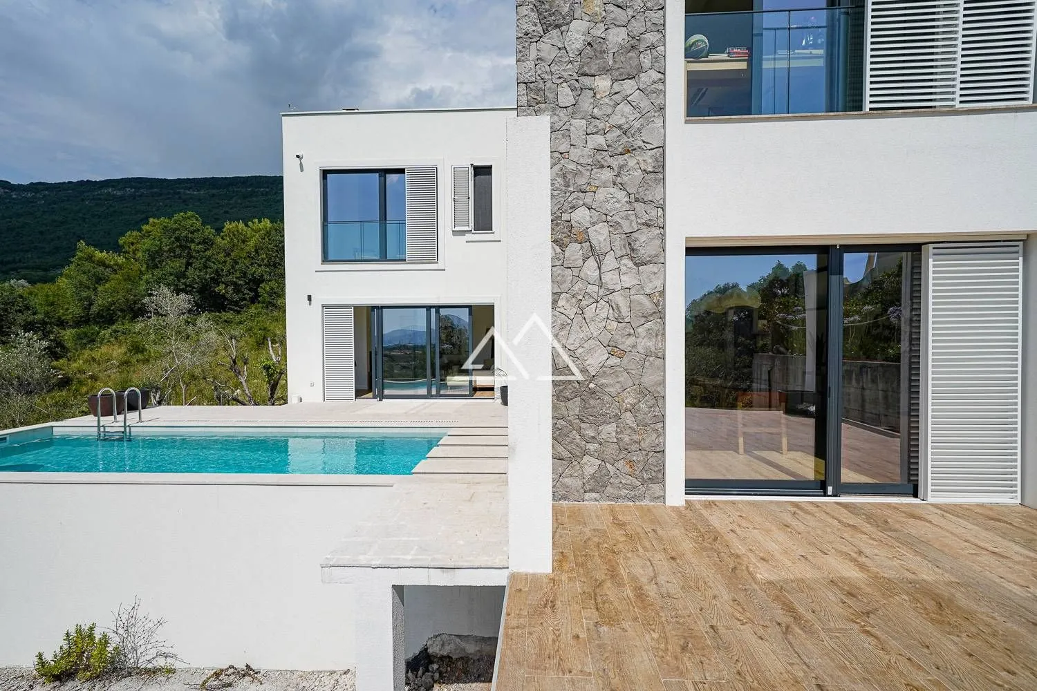 Prodaja, kuća, 220m², Tivat, Crna Gora