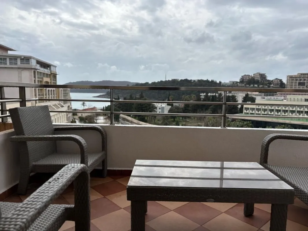 Prodaja, jednosoban stan, 71m², Bečići, Budva