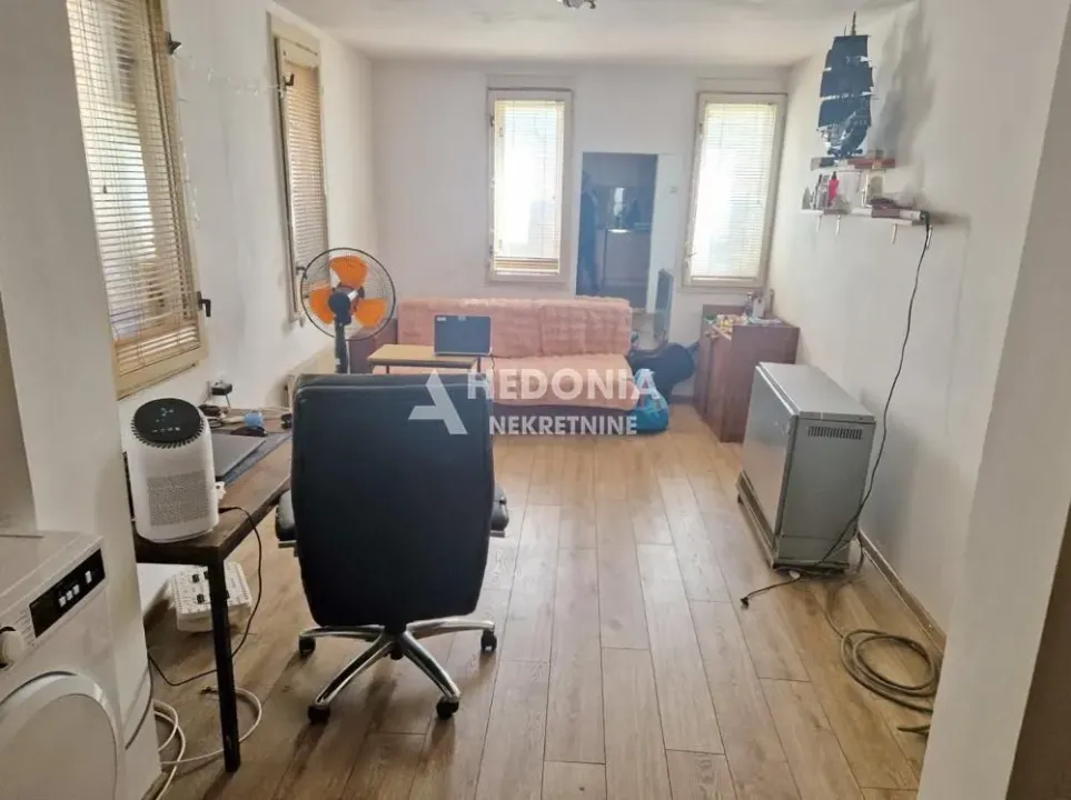 Prodaja, jednosoban stan, 33m², Karaburma, Palilula Sve Podlokacije
