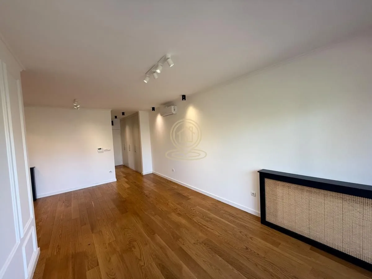 Rent, office space, 57m², Vračar Sve Podlokacije, Beograd