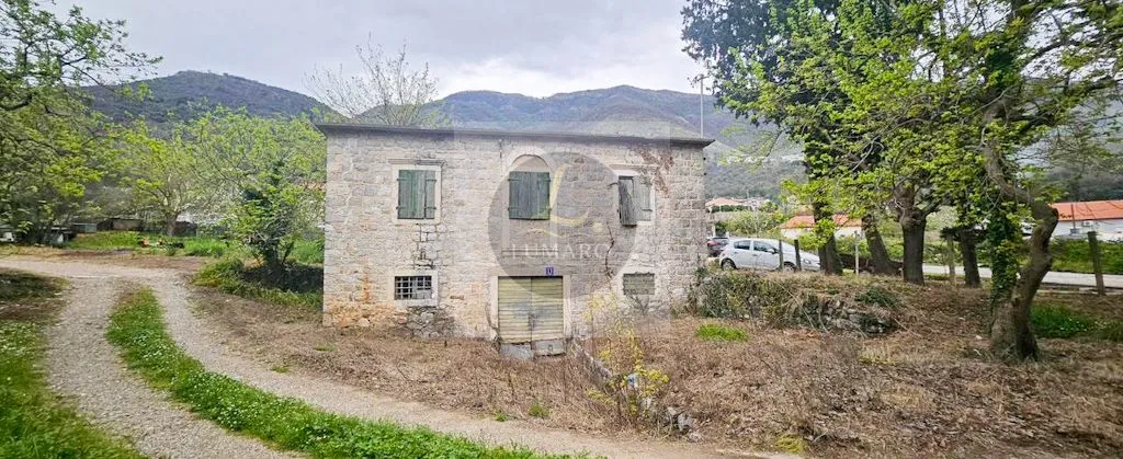 Prodaja, kuća, 107m², Kamenari, Herceg Novi