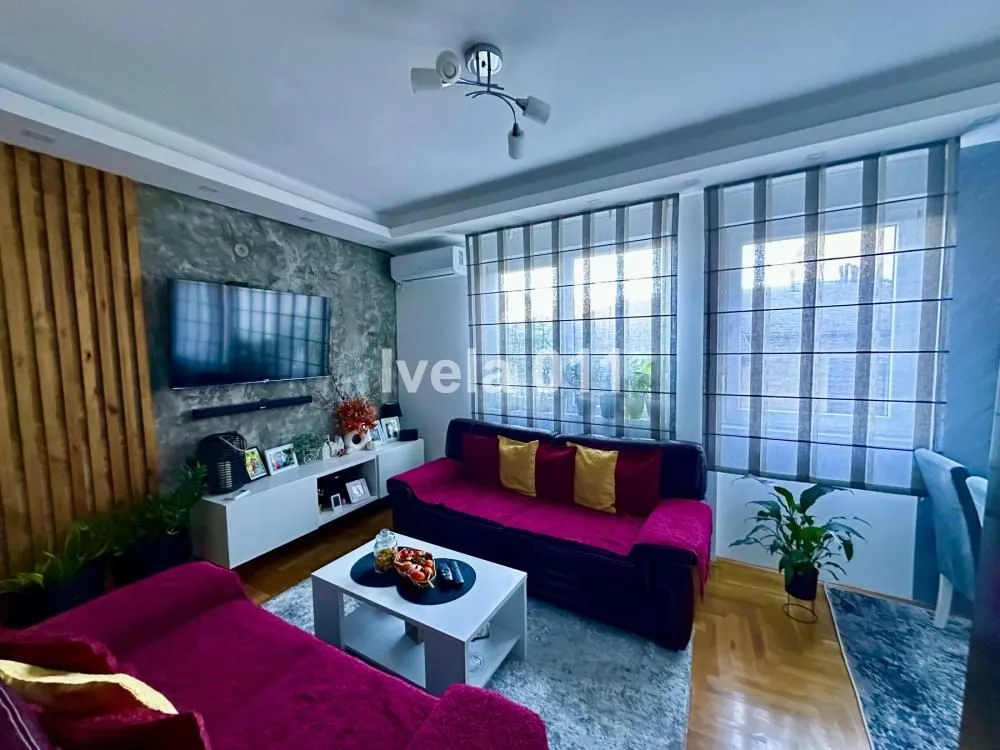Prodaja, dvosoban stan, 40m², Vojvode Vlahovica, Beograd