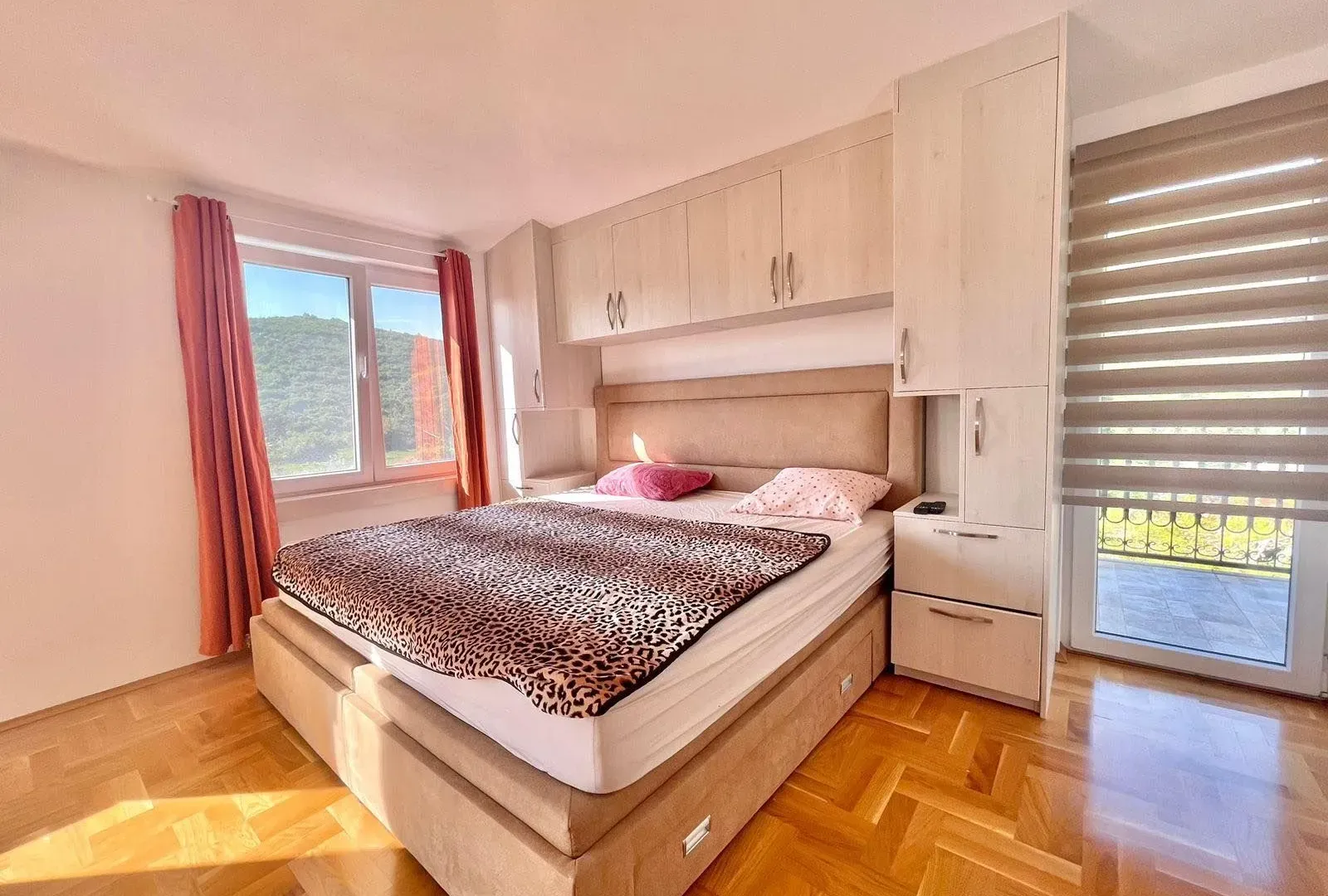 Prodaja, kuća, 185m², Zagora, Kotor