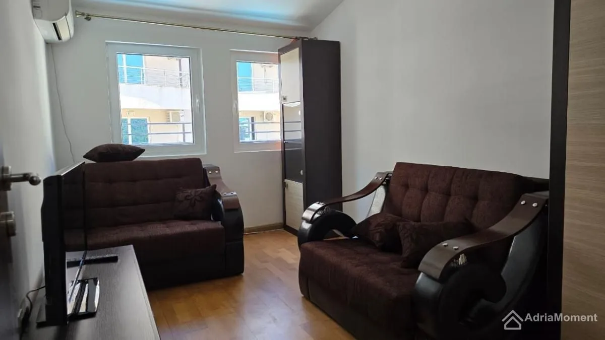 Prodaja, dvosoban stan, 74m², Petrovac, Budva