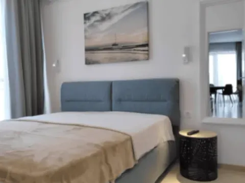 Stan-na-dan, stan, 47m², Bečići, Budva - image 5