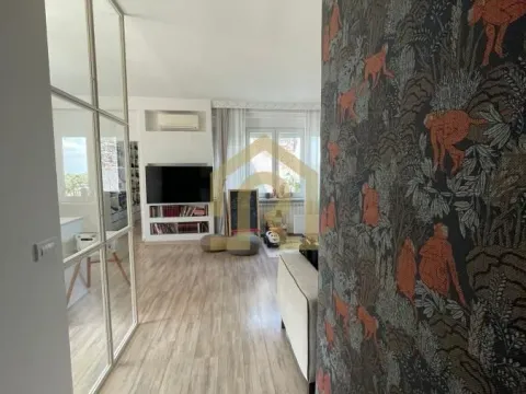 Prodaja, trosoban stan, 73m², Centar Sve Podlokacije, Beograd - image 4