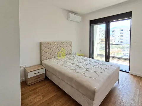 Rent, one bedroom apartment, 45m², Berane, Crna Gora - image 9