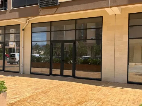 Sale, office space, 42m², New City, Podgorica - image 4
