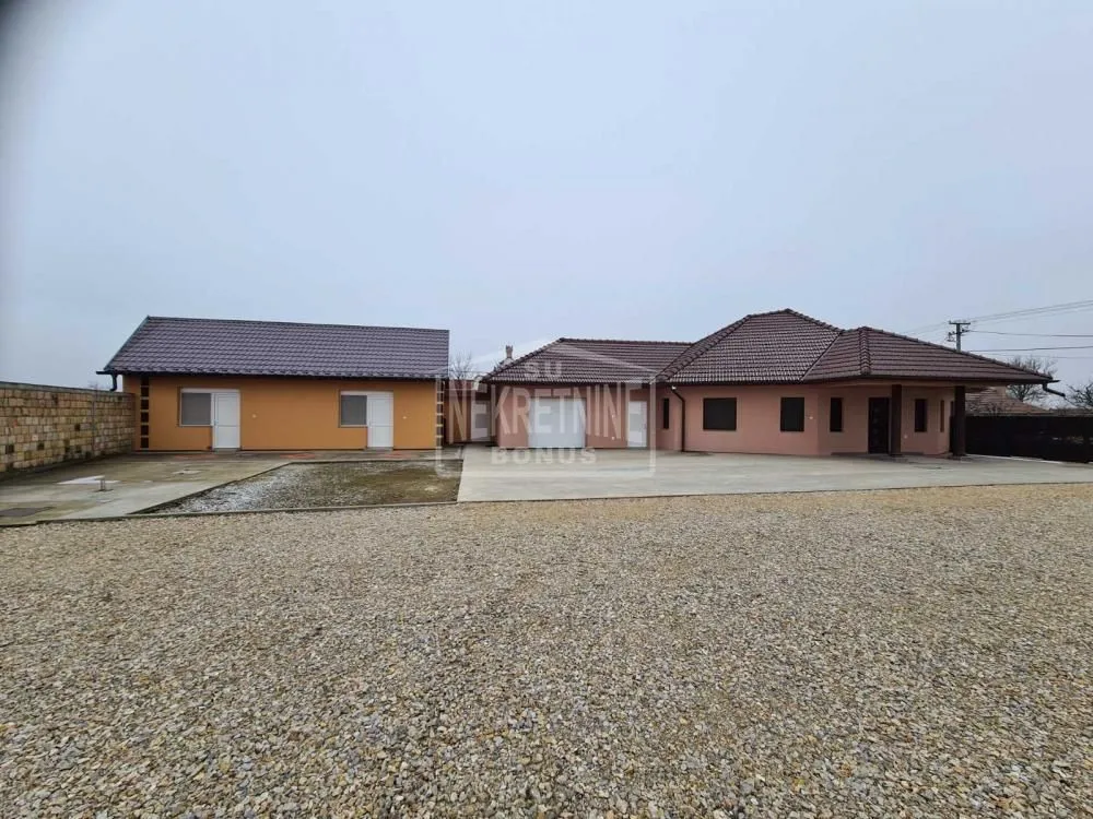Sale, house, 176m², Pačir, Bačka Topola