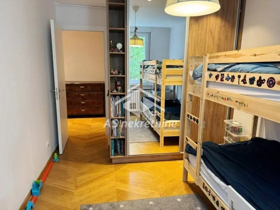 Rent, three bedroom apartment, 75m², Vračar Hram, Vračar Sve Podlokacije