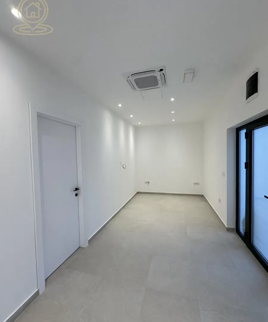 Rent, office space, 95m², Banovo Brdo, Beograd