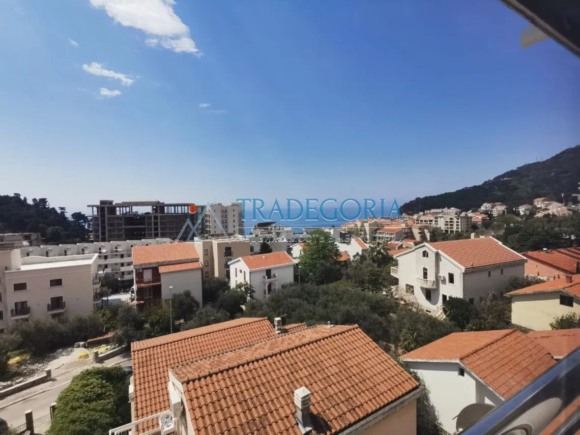 Prodaja, trosoban stan, 90m², Petrovac, Budva