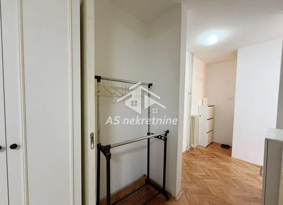 Rent, apartment, 41m², Crveni Krst, Beograd