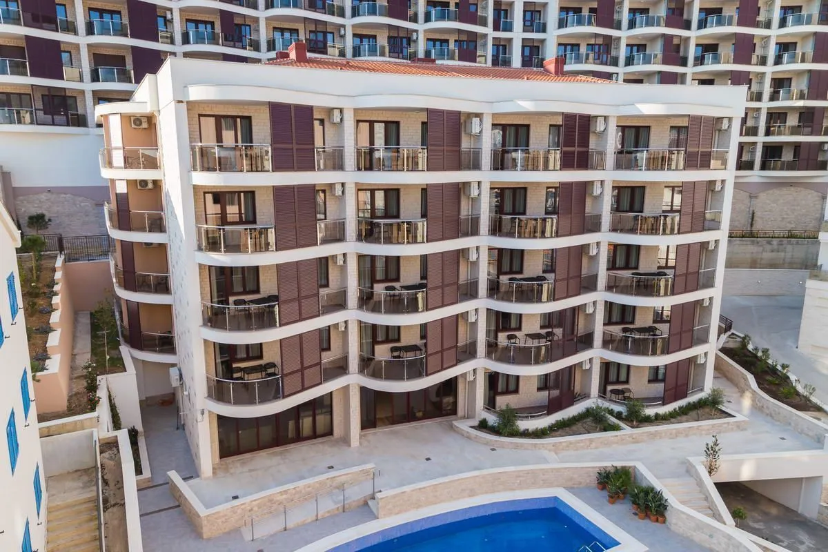Sale, two bedroom apartment, 103m², Bečići, Budva