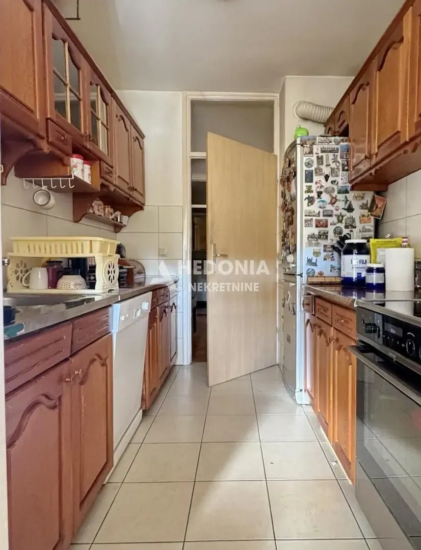 Sale, four bedroom apartment, 101m², Čukarica, Beograd