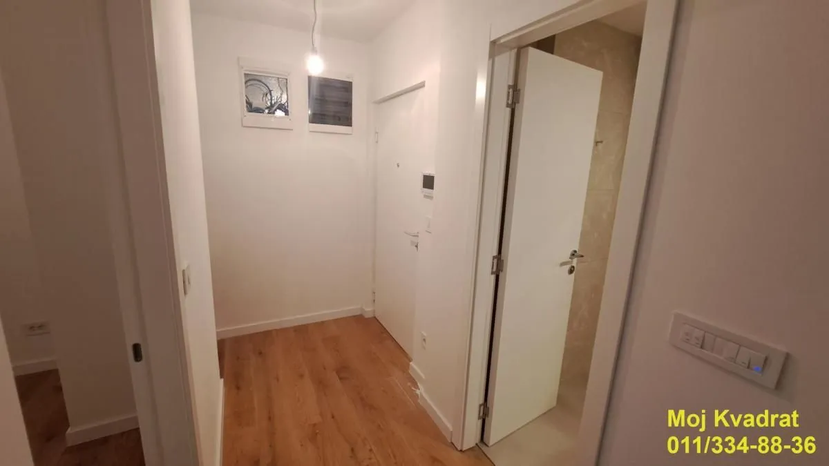 Prodaja, četvorosoban stan, 94m², Autokomanda, Voždovac Sve Podlokacije