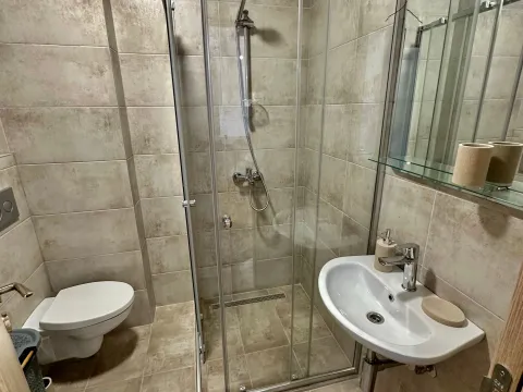 Izdavanje, jednosoban stan, 50m², Zabjelo, Podgorica - image 7