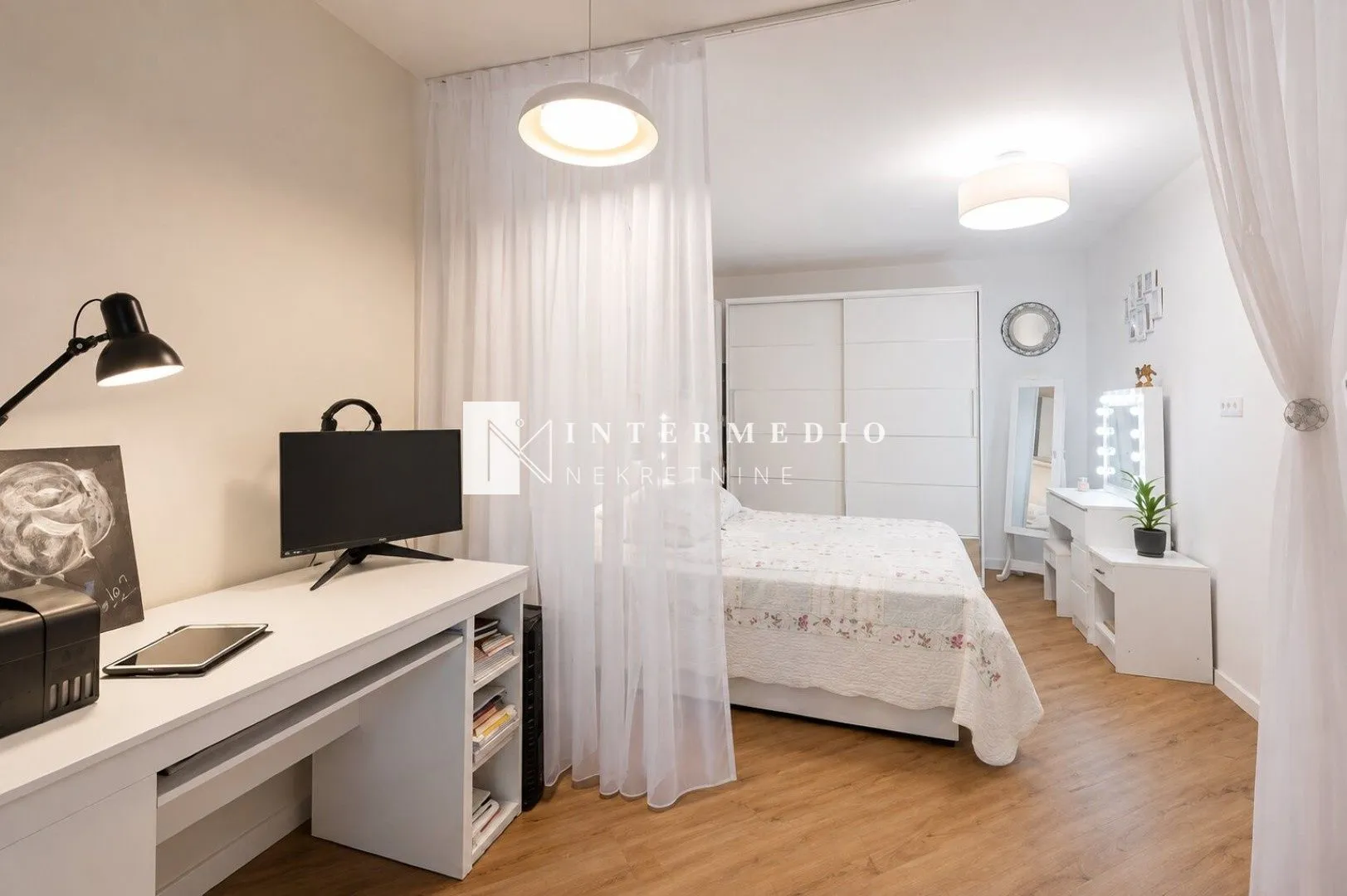 Prodaja, dvosoban stan, 80m², Đenovići, Herceg Novi