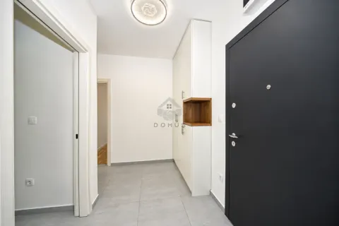 Rent, three bedroom apartment, 110m², Stari Aerodrom, Podgorica - image 20