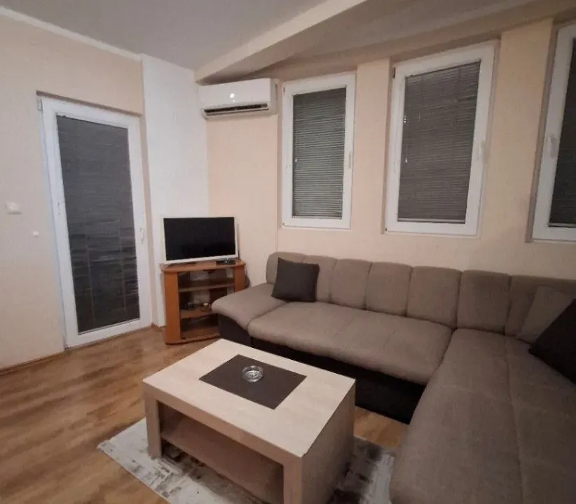 Rent, three bedroom apartment, 60m², Velji Vinogradi, Budva