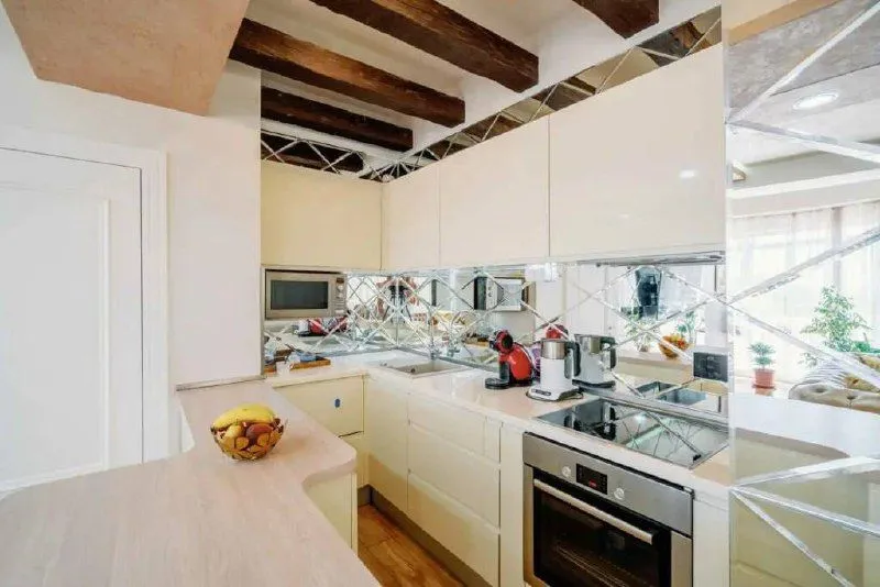 Sale, three bedroom apartment, 200m², Podkošljun, Budva