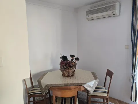 Izdavanje, dvosoban stan, 64m², Budva, Crna Gora - image 14