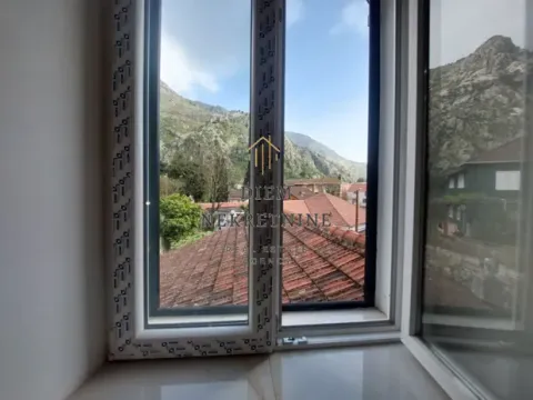 Rent, one bedroom apartment, 40m², Stari Grad Kotor, Kotor - image 9