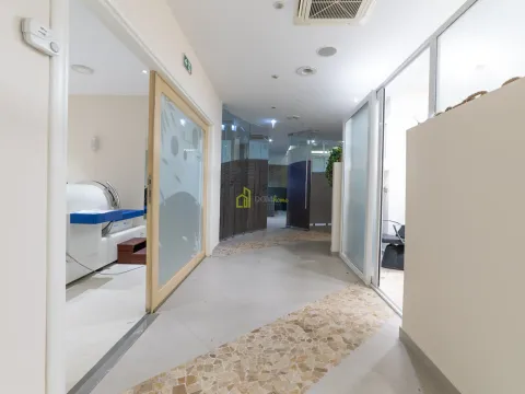 Prodaja, poslovni prostor, 1343m², Centar, Podgorica - image 42