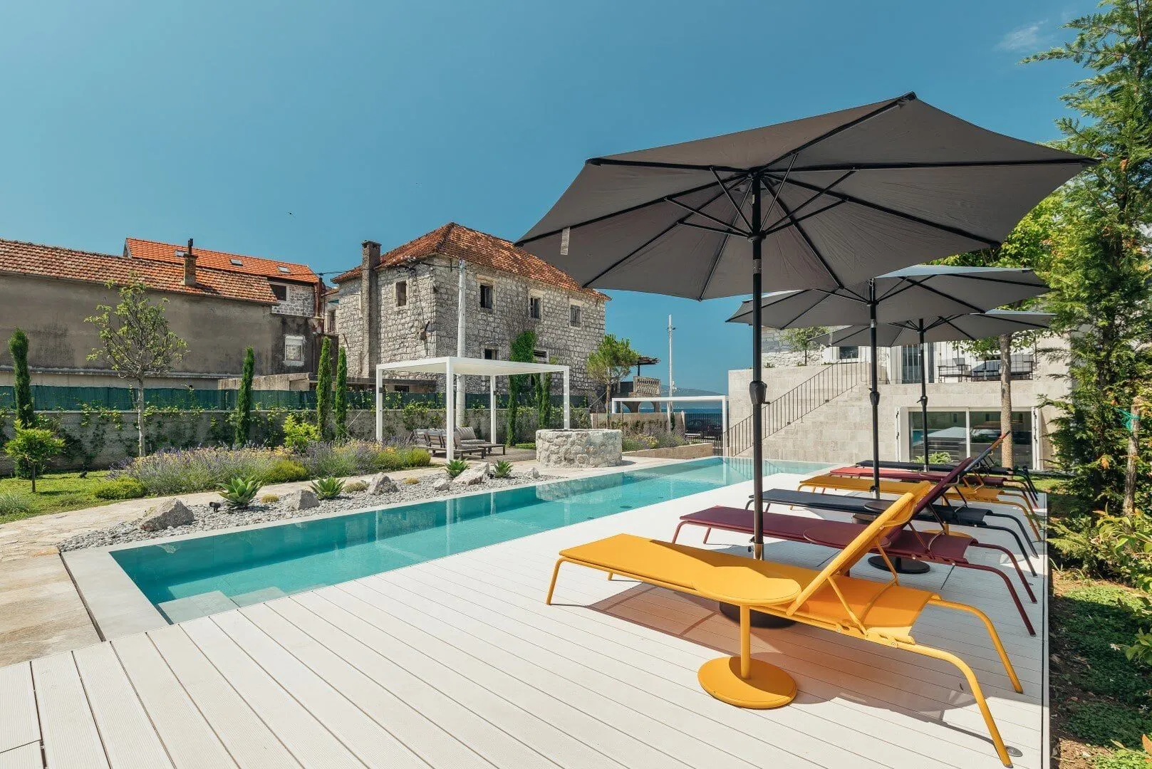 Rent, house, 170m², Donja Lastva, Tivat
