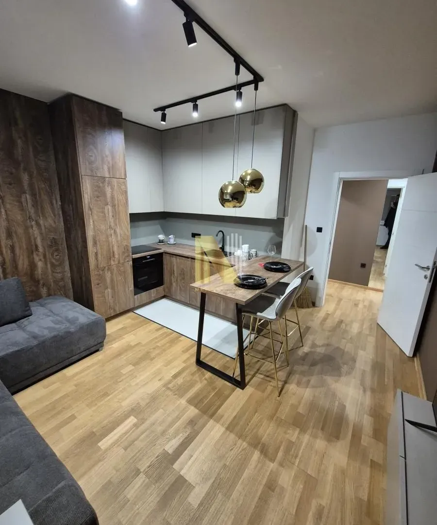 Rent, office space, 650m², Stari Majur, Petrovaradin
