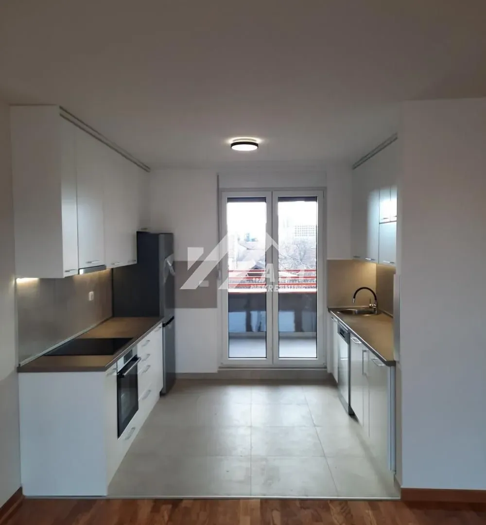 Izdavanje, trosoban stan, 90m², Telep, Novi Sad Sve Podlokacije