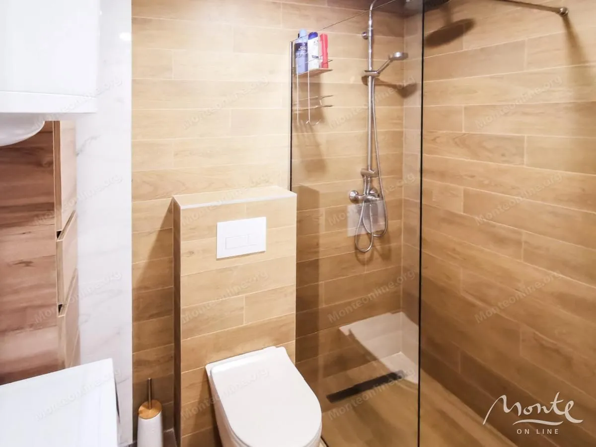 Prodaja, dvosoban stan, 61m², Ljubović, Podgorica