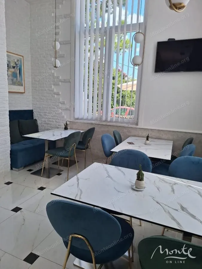 Sale, office space, 735m², Šušanj, Bar