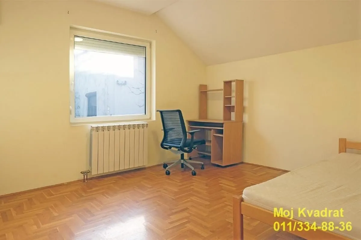 Prodaja, kuća, 143m², Uciteljsko Naselje, Zvezdara Sve Podlokacije
