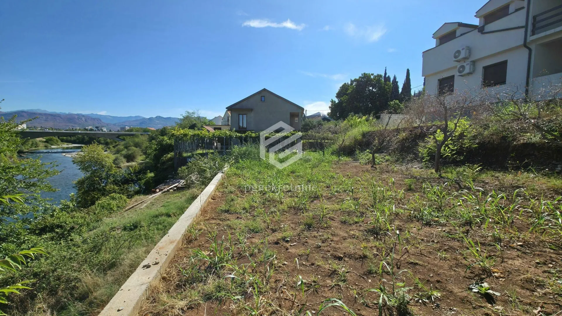 Prodaja, kuća, 343m², Zabjelo, Podgorica