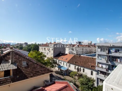 Izdavanje, dvosoban stan, 76m², Centar, Podgorica - image 15