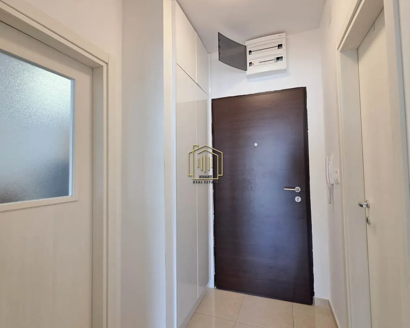 Rent, one bedroom apartment, 43m², Stari Aerodrom, Podgorica