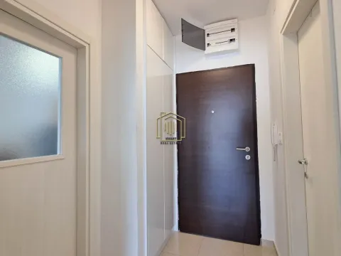Rent, one bedroom apartment, 43m², Stari Aerodrom, Podgorica - image 8