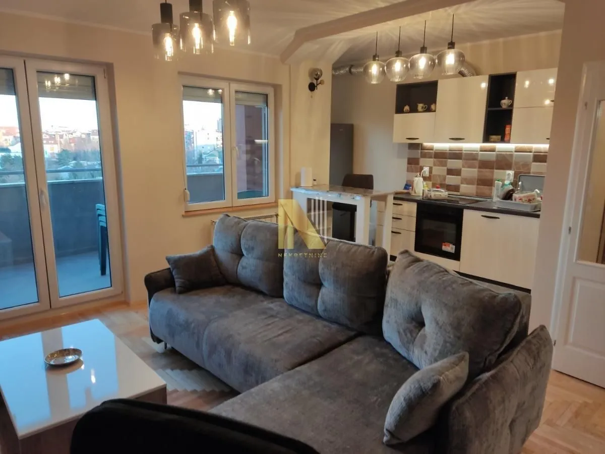 Prodaja, dvosoban stan, 54m², Bulevar Evrope, Novi Sad Sve Podlokacije
