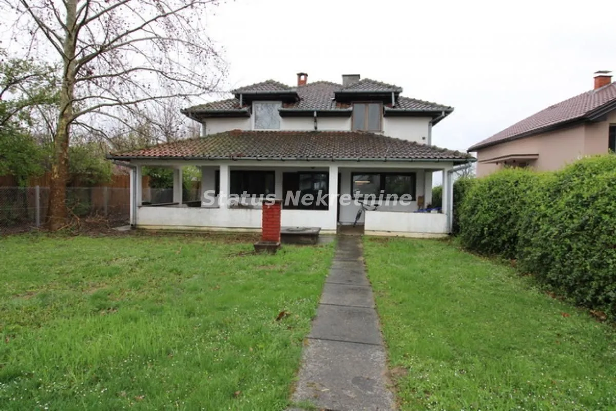 Prodaja, kuća, 330m², Čenej, Novi Sad Sve Podlokacije