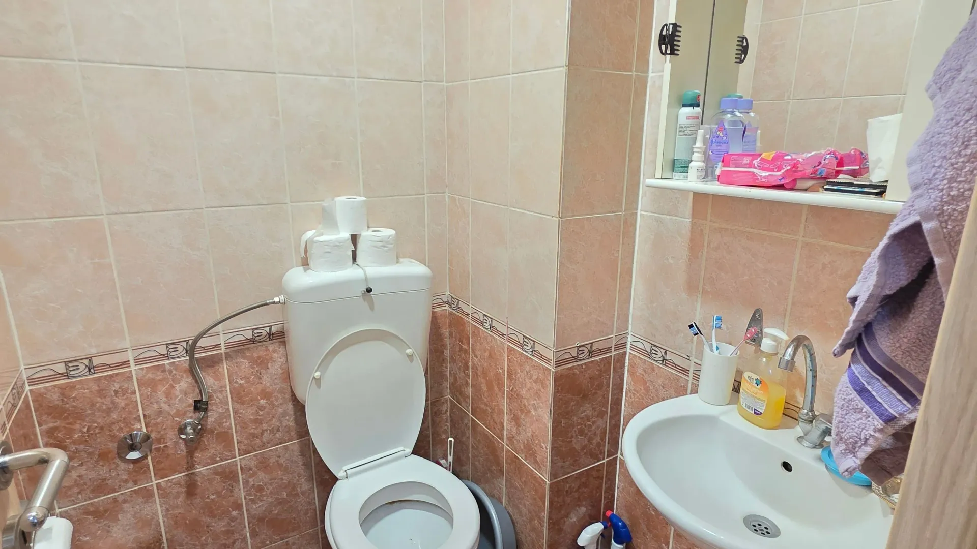 Prodaja, dvosoban stan, 83m², Krivi Most, Podgorica