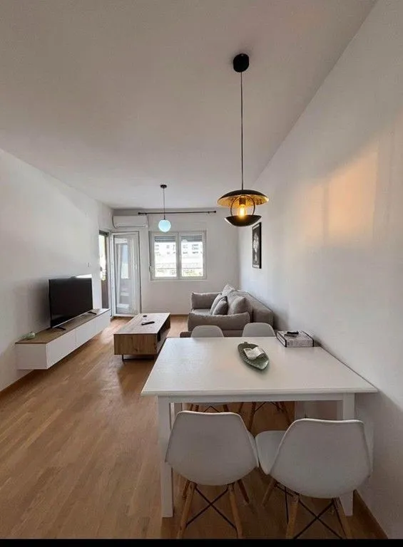 Izdavanje, jednosoban stan, 45m², Zabjelo, Podgorica