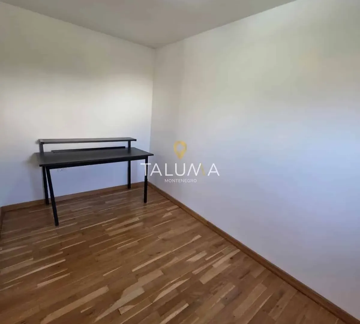 Rent, apartment, 300m², Gorica C, Podgorica