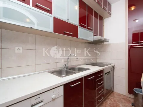 Rent, two bedroom apartment, 54m², Blok 9, Podgorica - image 3
