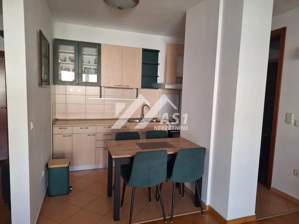Izdavanje, dvosoban stan, 58m², Novi Sad Sve Podlokacije, Novi Sad