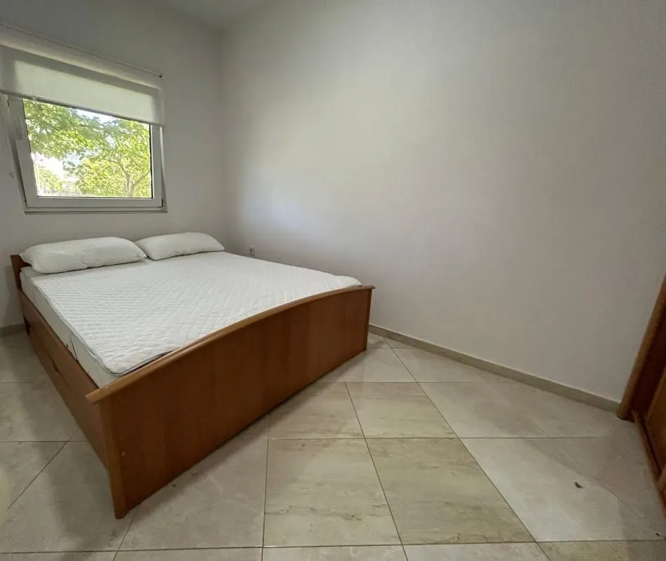 Rent, one bedroom apartment, 45m², Bar, Crna Gora