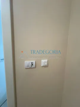 Detalj sa prekidačima i termostatom na zidu. - image 14