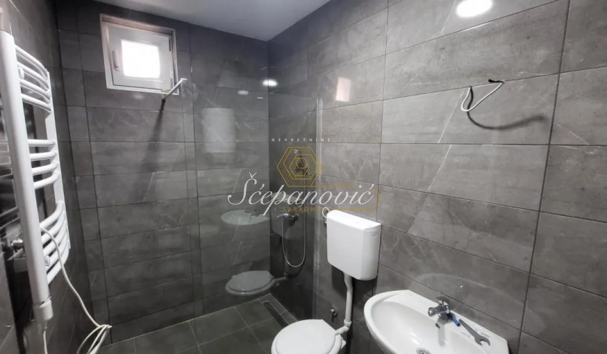 Prodaja, kuća, 94m², Banatić, Novi Sad Sve Podlokacije